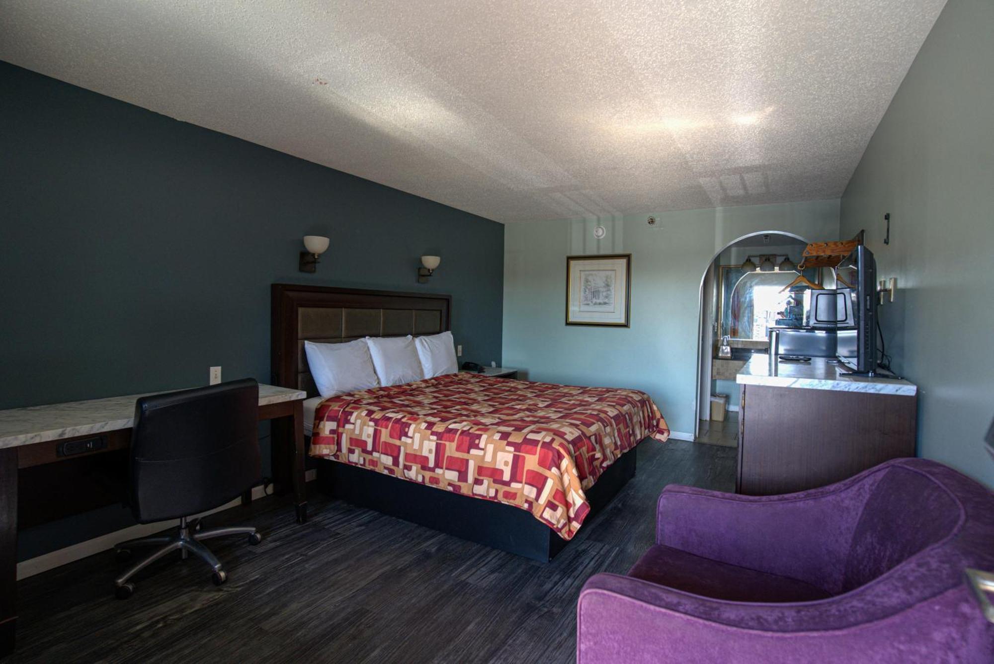 Excel Inn & Suites Fredericksburg Exterior photo