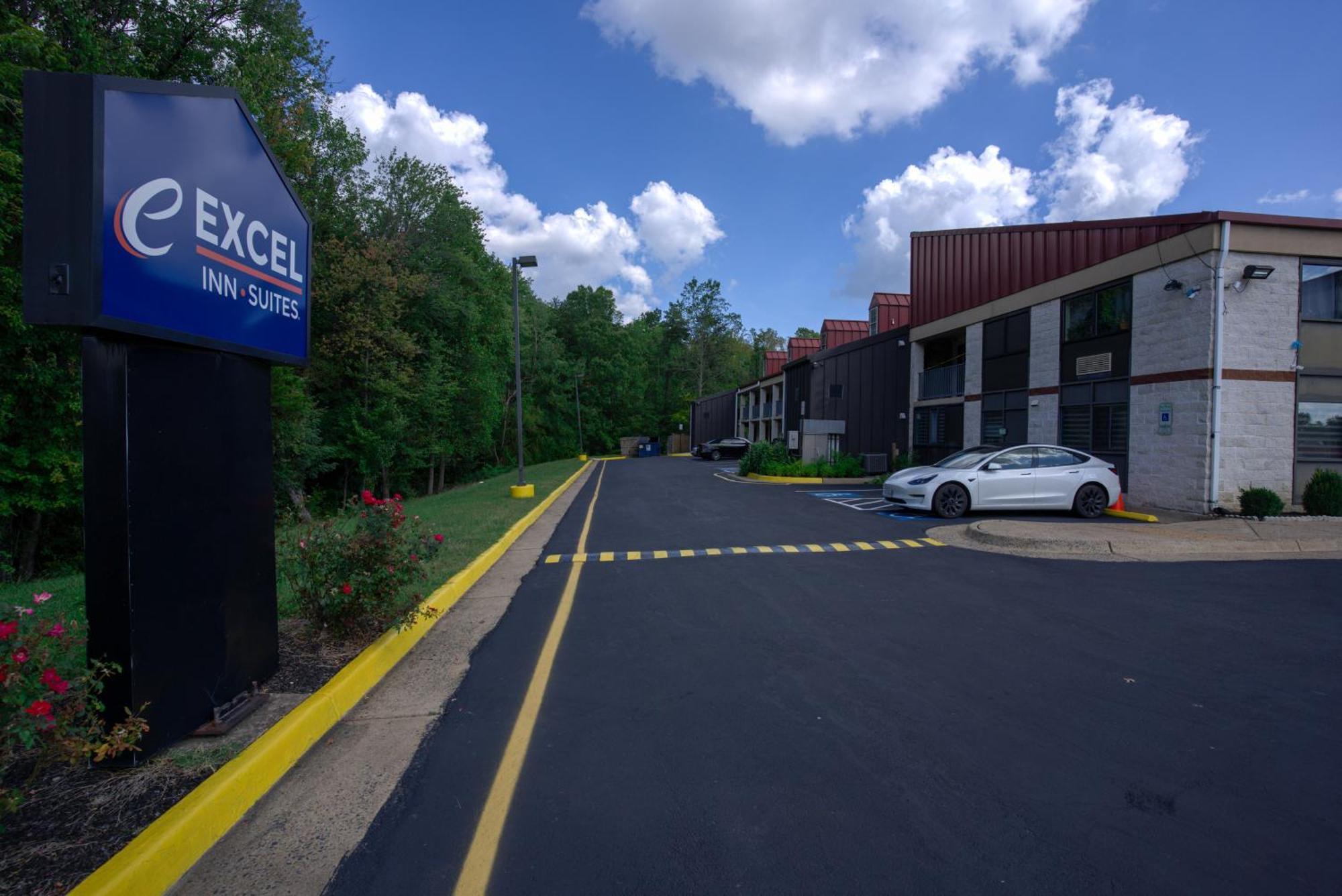 Excel Inn & Suites Fredericksburg Exterior photo